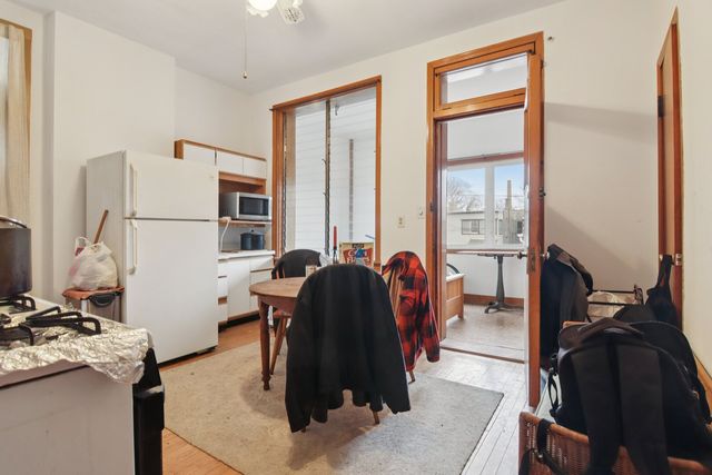 2228 W Augusta Boulevard, Chicago, IL 60622