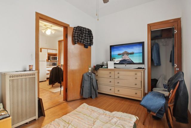 2228 W Augusta Boulevard, Chicago, IL 60622