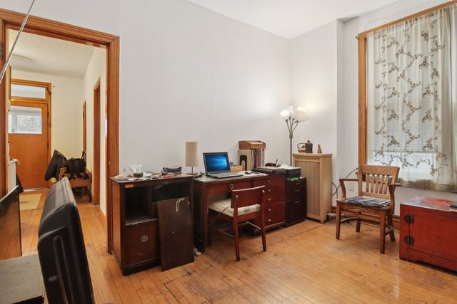 2228 W Augusta Boulevard, Chicago, IL 60622