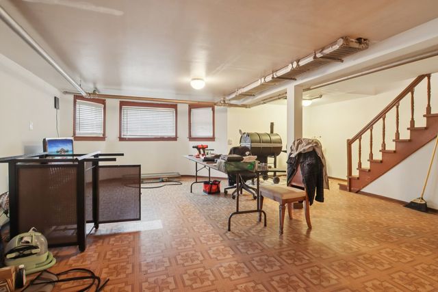 2228 W Augusta Boulevard, Chicago, IL 60622