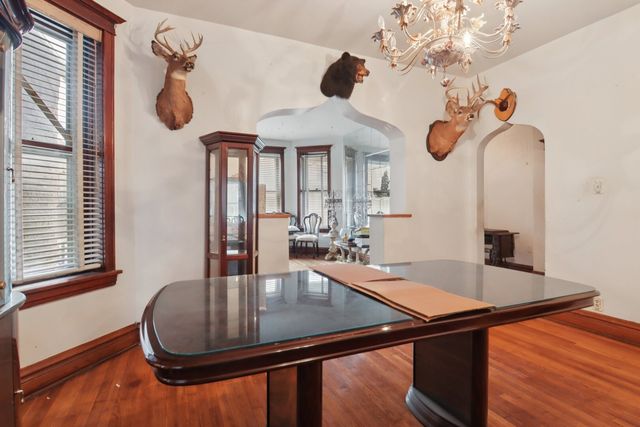 2228 W Augusta Boulevard, Chicago, IL 60622