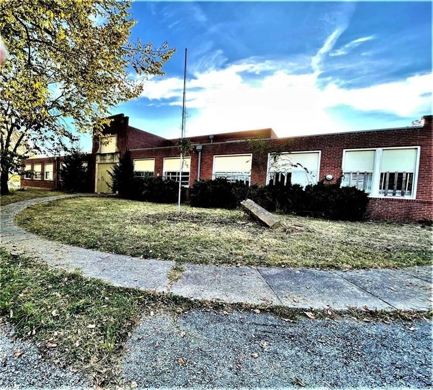 455 Schools Way, Holt, MO 64048