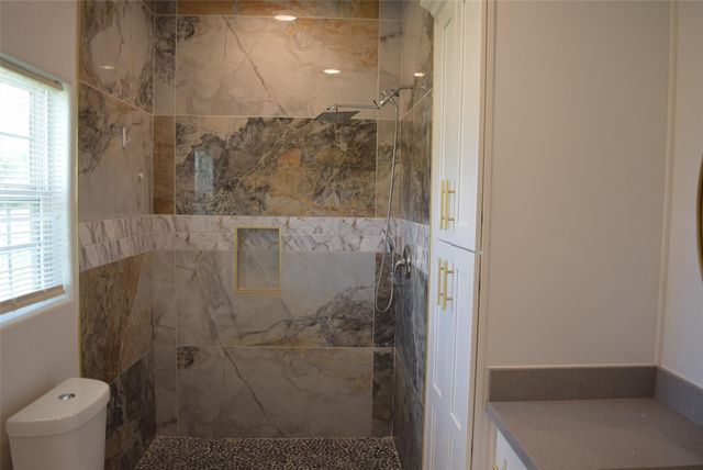 445 Road 5102 J, Cleveland, TX 77327