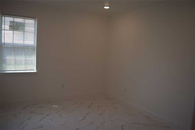 445 Road 5102 J, Cleveland, TX 77327