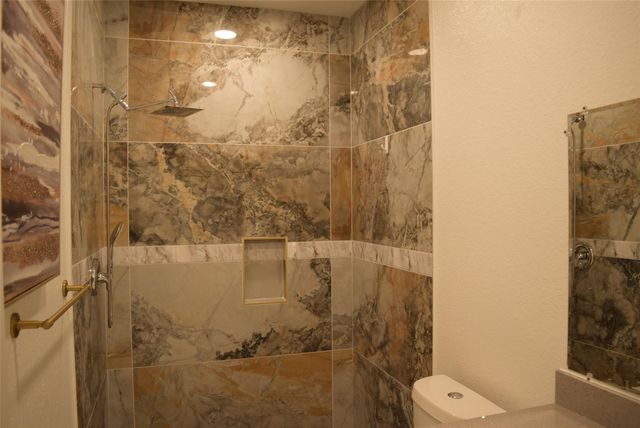 445 Road 5102 J, Cleveland, TX 77327