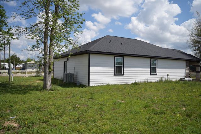 445 Road 5102 J, Cleveland, TX 77327