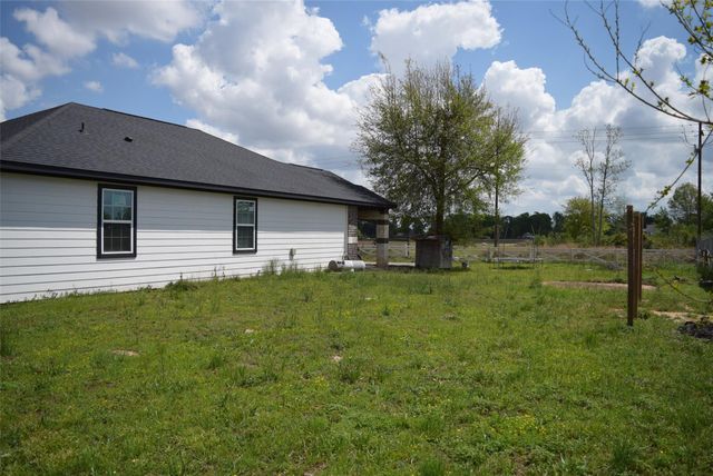 445 Road 5102 J, Cleveland, TX 77327