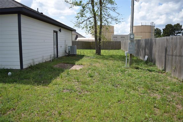 445 Road 5102 J, Cleveland, TX 77327