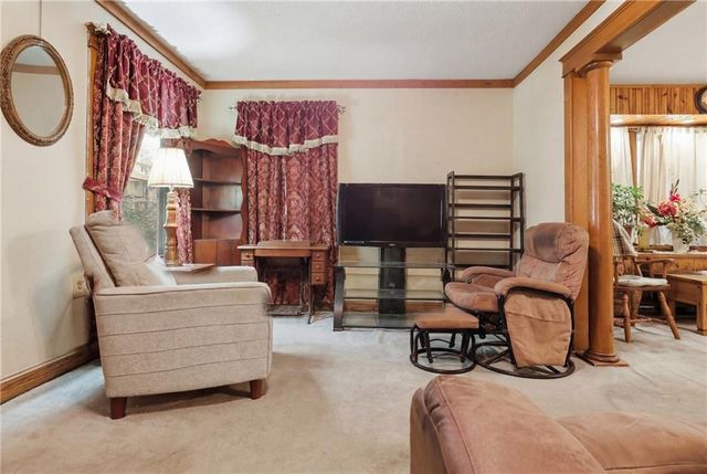 446 N 16th Street, Kansas City, KS 66102