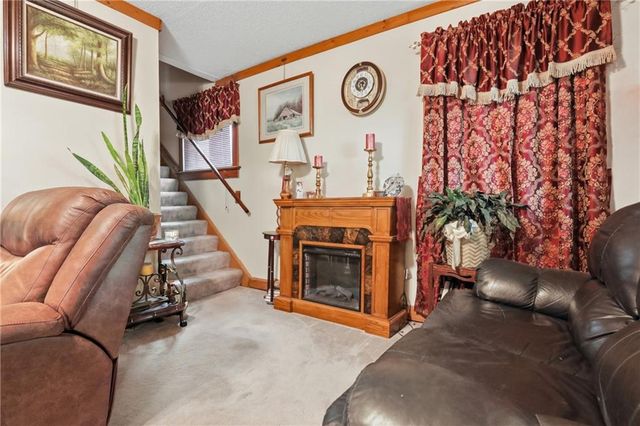 446 N 16th Street, Kansas City, KS 66102