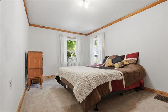 446 N 16th Street, Kansas City, KS 66102