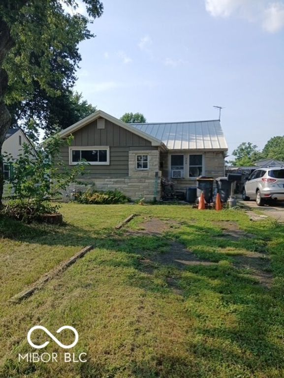 724 Lonsvale Drive, Anderson, IN 46013