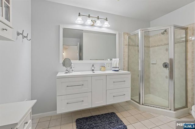 411 Heights Drive 8, Haledon, NJ 07508
