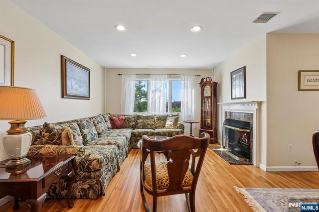 411 Heights Drive 8, Haledon, NJ 07508