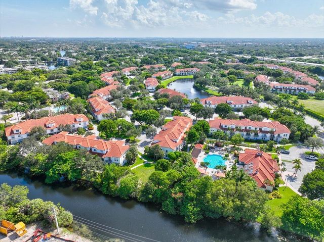2016 Alta Meadows Lane 701, Delray Beach, FL 33444