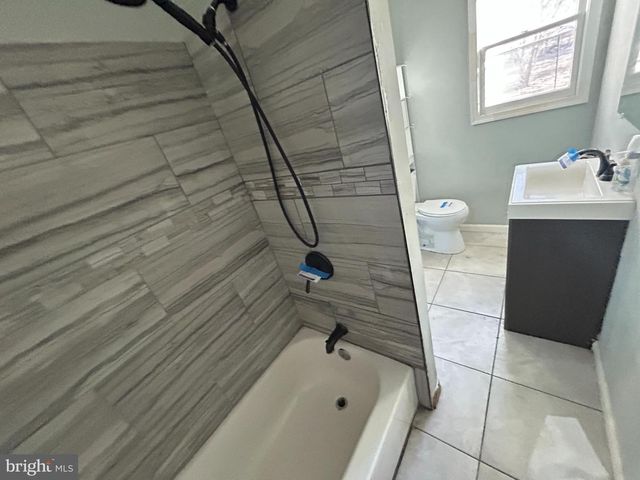 3 VINCENT AVE, Essex, MD 21221