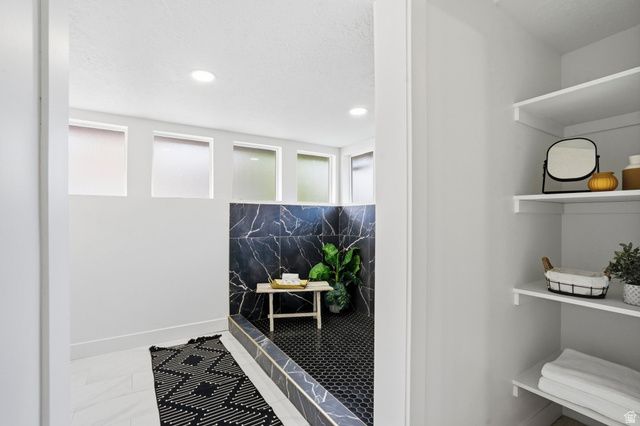 938 E HOLLYWOOD AVE, Salt Lake City, UT 84105