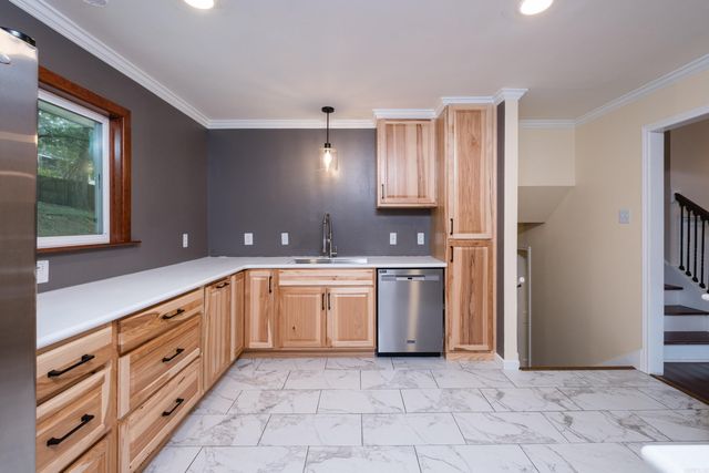 23 Inverness Cir, Little Rock, AR 72212