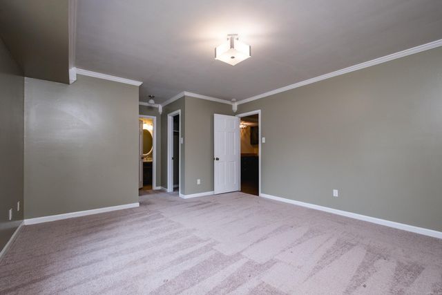 23 Inverness Cir, Little Rock, AR 72212