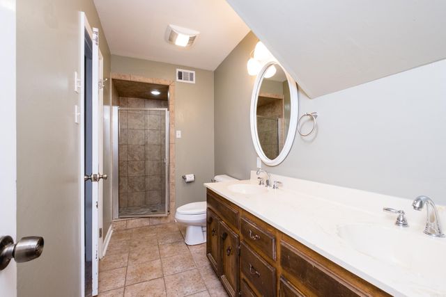 23 Inverness Cir, Little Rock, AR 72212