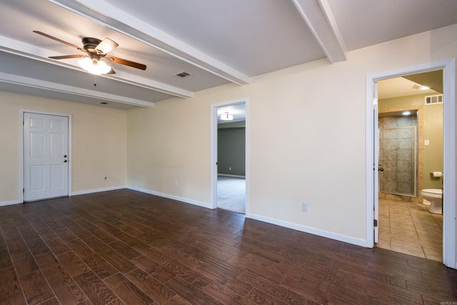 23 Inverness Cir, Little Rock, AR 72212