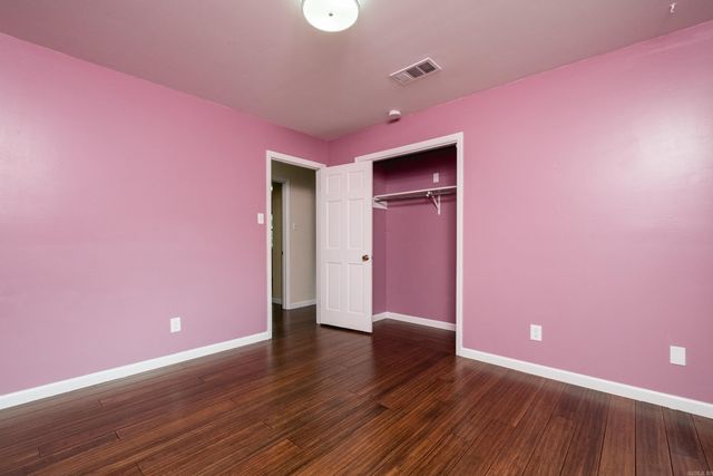 23 Inverness Cir, Little Rock, AR 72212