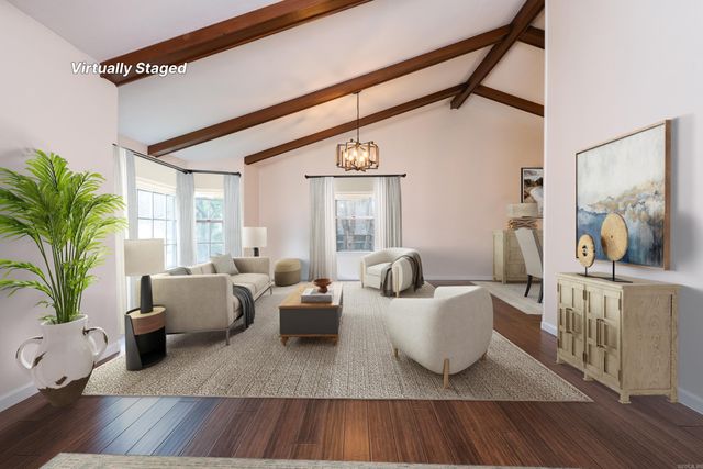 23 Inverness Cir, Little Rock, AR 72212