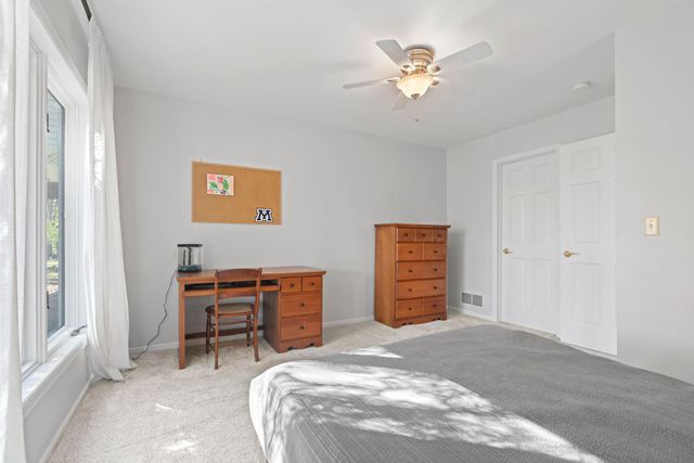 5465 Gideons Lane, Excelsior, MN 55331