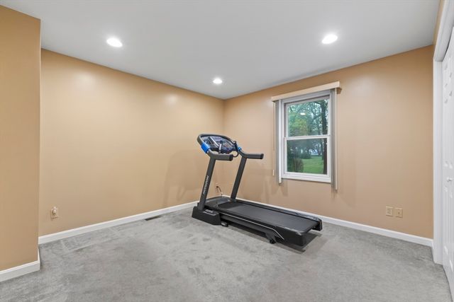 72 Ida Lane, Fall River, MA 02720