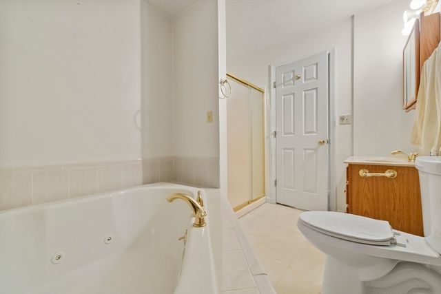 72 Ida Lane, Fall River, MA 02720