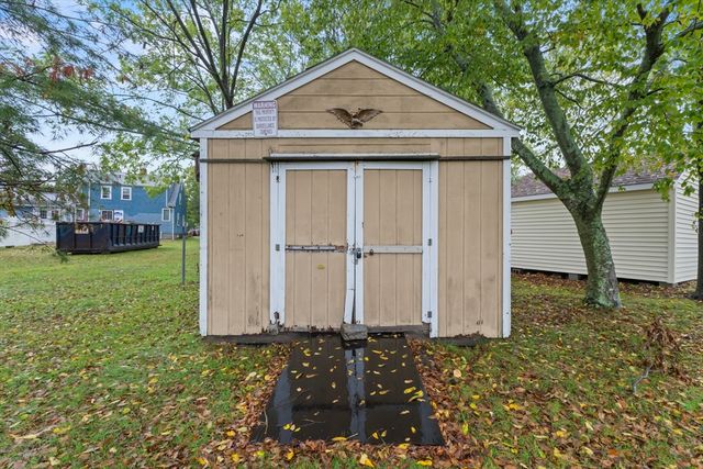 72 Ida Lane, Fall River, MA 02720