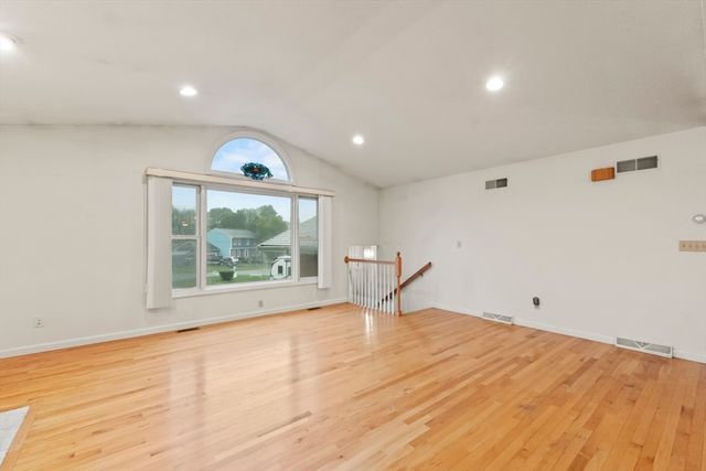 72 Ida Lane, Fall River, MA 02720