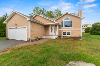72 Ida Lane, Fall River, MA 02720