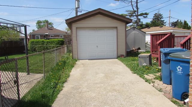 3428 Lonnquist Drive, Franklin Park, IL 60131