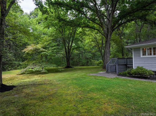 50 OLD FARM Road 50, Hopewell Junction, NY 12533