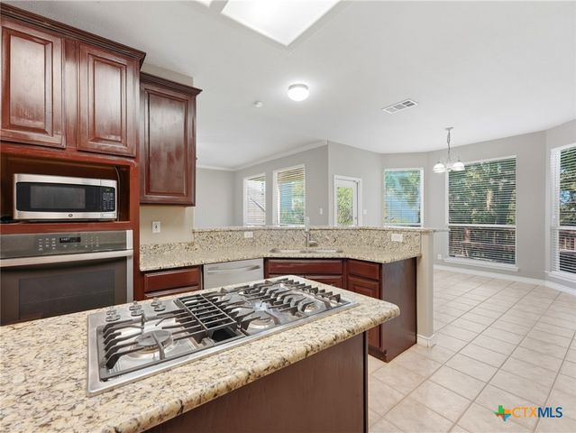 33 Greens Cliff, San Antonio, TX 78216