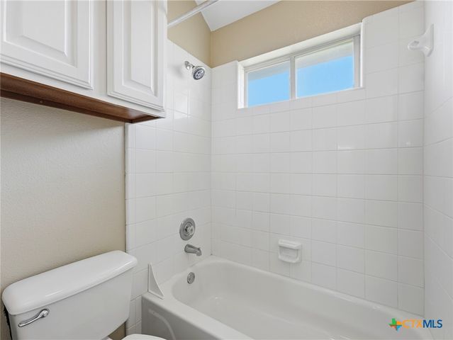 33 Greens Cliff, San Antonio, TX 78216