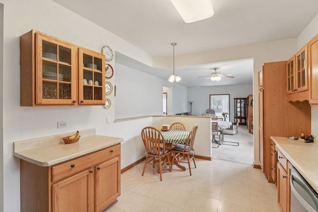 3306 Stakes Lane, Grayslake, IL 60030