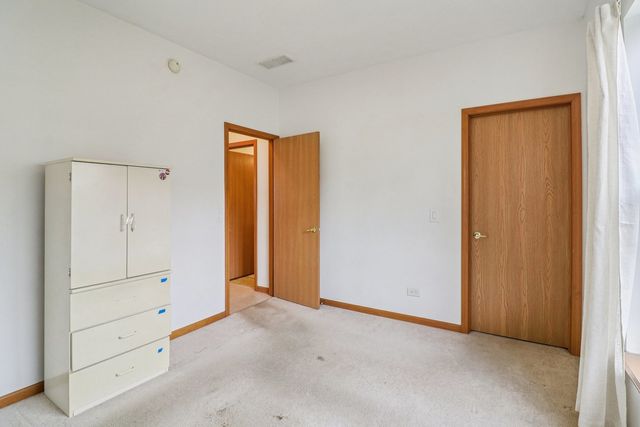 3306 Stakes Lane, Grayslake, IL 60030