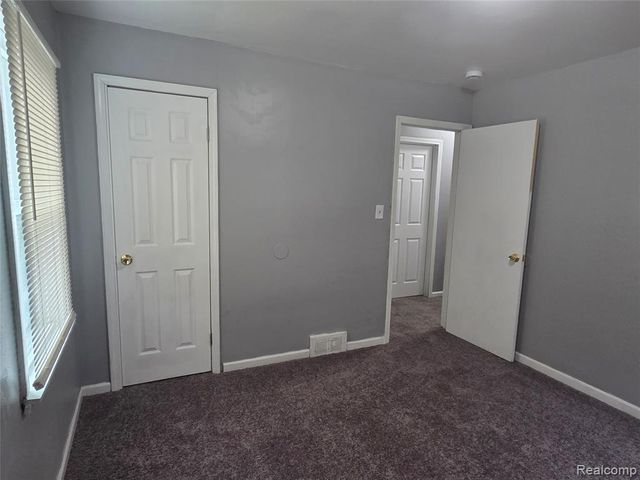 18624 Albion Street, Detroit, MI 48234