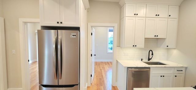 58 Lubec 8, Boston, MA 02128