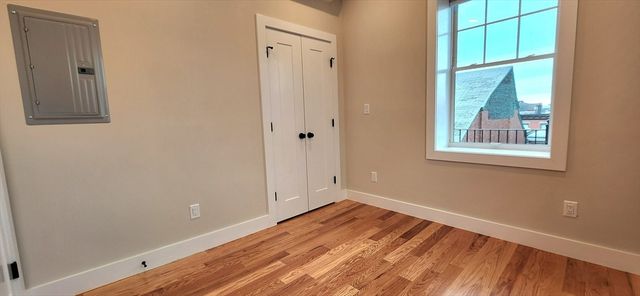 58 Lubec 8, Boston, MA 02128