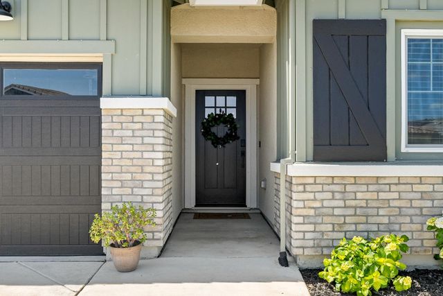 1032 Fortuna Dr, Roseville, CA 95747