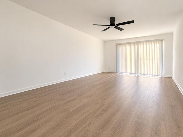 405 SOUTHWIND Drive 2, North Palm Beach, FL 33408