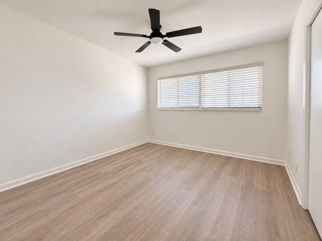 405 SOUTHWIND Drive 2, North Palm Beach, FL 33408
