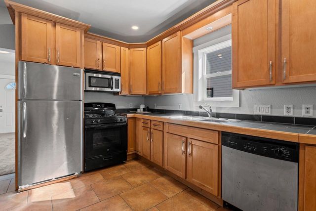 1401 HEERMANN COURT, Sheboygan, WI 53081
