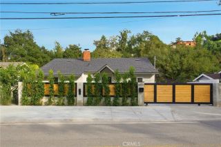 4422 Canoga Avenue, Woodland Hills, CA 91364