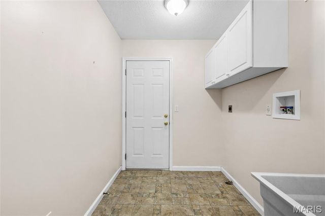 115 Confederate Drive, Hillsboro, MO 63050