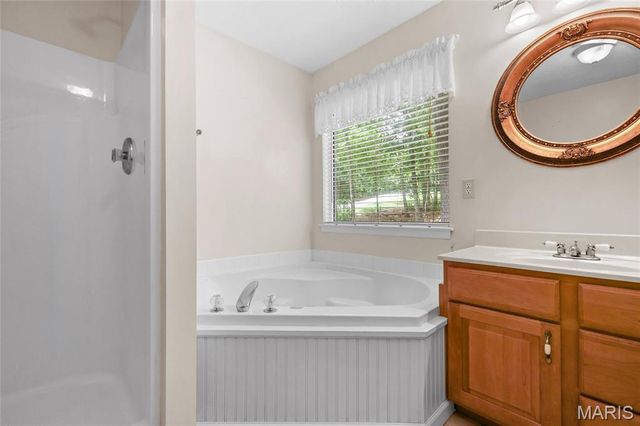 115 Confederate Drive, Hillsboro, MO 63050