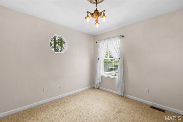 115 Confederate Drive, Hillsboro, MO 63050
